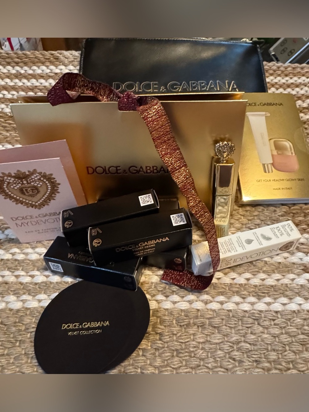 Dolce & Gabbana Gold Cosmetic Gift Set with Metallic Accents